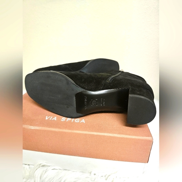 VIA SPIGA Suede Block Heel Booties - Picture 3 of 6